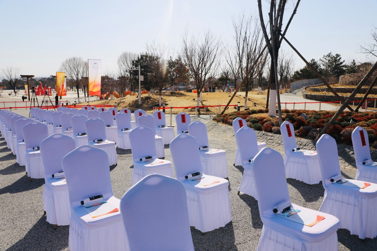 2950bd59-b96e-424d-ab26-2800f7681e861646446204084