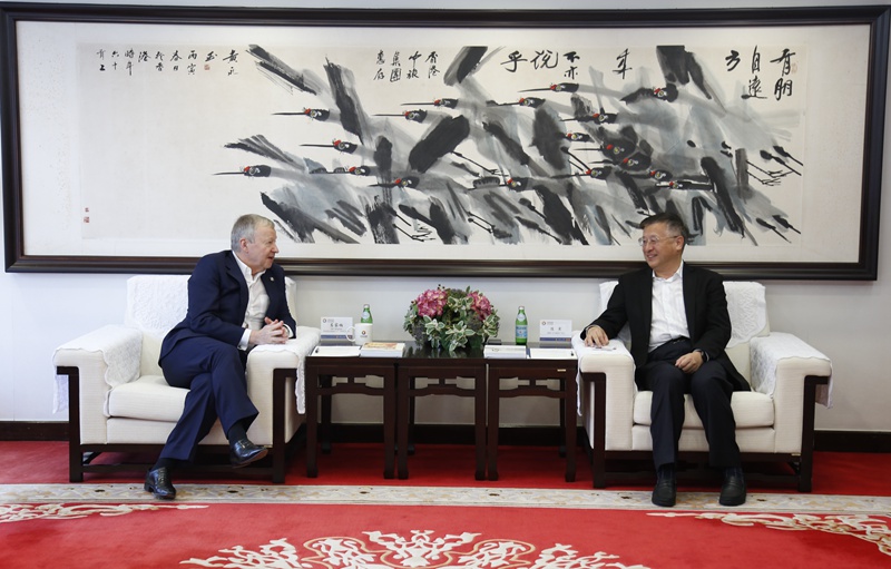 e9dd1446-02db-42c0-82a4-6404a0df5eb51706974469600