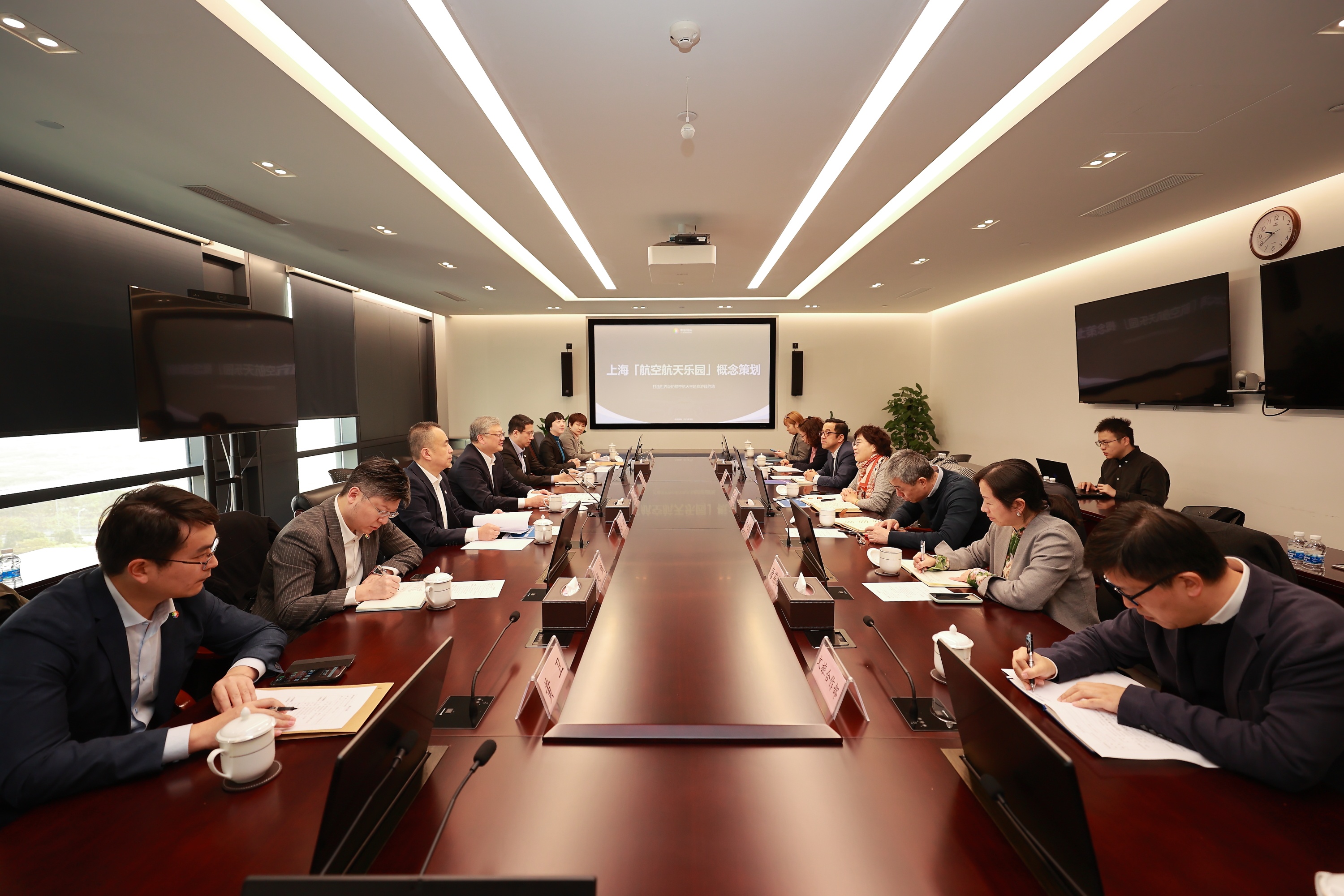 0c19a3fb-588c-42d5-b7aa-0c7383e1e6981764599757471