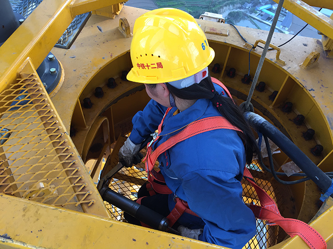 20180102028812.jpg 8414822.jpg